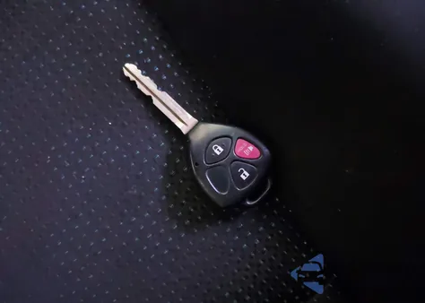 2009 Toyota Matrix из США, поврежденный, VIN 2T1KU40E89C038935